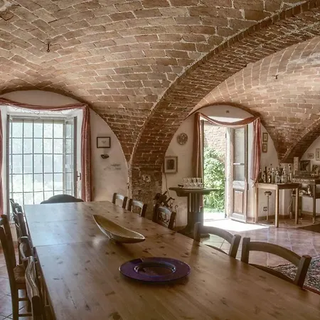 Cascina Intersenga Resort