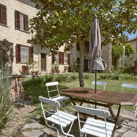 Cascina Intersenga Resort *