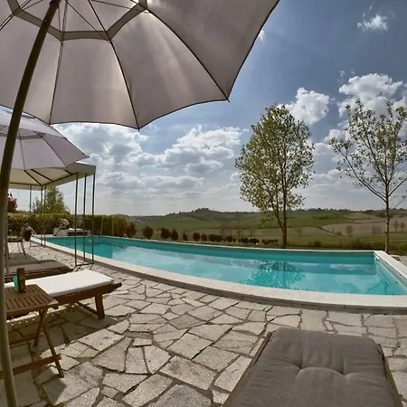 Cascina Intersenga Resort