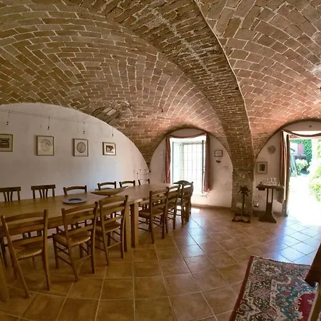 Cascina Intersenga Resort *