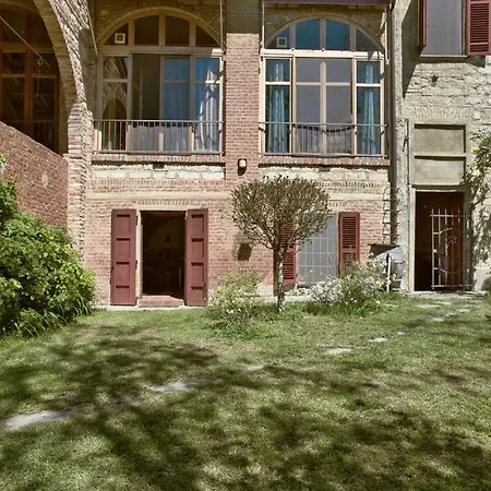 Cascina Intersenga Resort Vignale