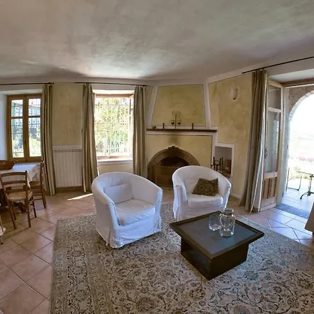 Cascina Intersenga Resort *