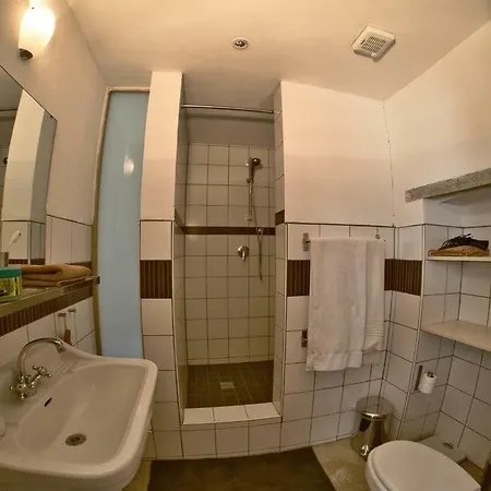 Cascina Intersenga Resort Vignale