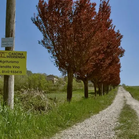 Cascina Intersenga Resort *