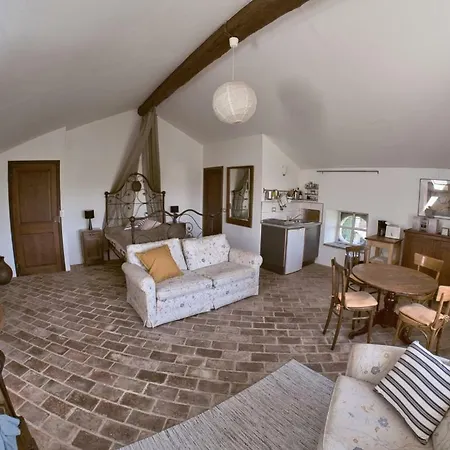 Cascina Intersenga Resort